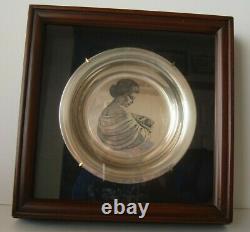 1972 Franklin Mint Sterllng Silver Plate Mother and Child with COA & Display Case