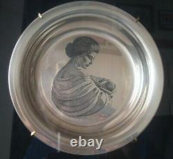 1972 Franklin Mint Sterllng Silver Plate Mother and Child with COA & Display Case