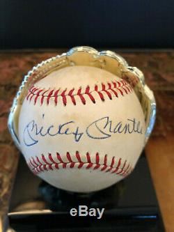 Autographed Baseball MICKEY MANTLE NY YANKEES JSA COA DISPLAY CASE