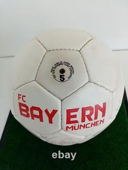 Bayern Munich Football Teamsigniert 1993/1994 + Display Case Signature Fcb COA