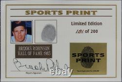 Brooks Robinson Signed AL Baseball with Thumbprint w Display Case (Sport Prints)
