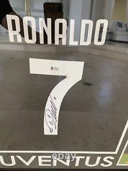 Framed Cristiano Ronaldo Signed Juventus Jersey Shirt (Beckett COA)