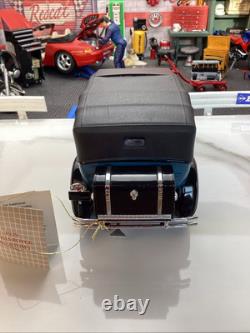 Franklin Mint 124 Scale 1929 Rolls Royce Phantom 1 + Display Case, Docs & COA