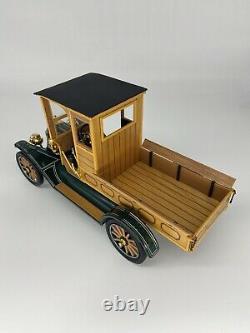 Franklin Mint 1913 Ford Model T Pick-Up Truck 116 Scale With COA & Display Case