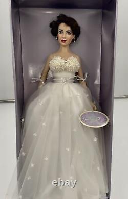 Franklin Mint Elizabeth Taylor Vinyl Portrait Doll Wardrobe Trunk Set New, COAs