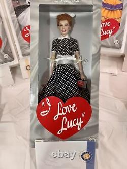 Franklin Mint I LOVE LUCY LUCILLE BALL Vinyl Doll Trunk Set 10 Outfits, NIB COA