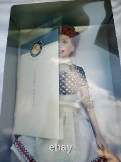 Franklin Mint I LOVE LUCY LUCILLE BALL Vinyl Doll Trunk Set 3 Outfits, NIB COA