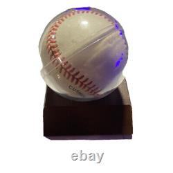 Hank Aaron Autographed Baseball COA in Display Case Hank Aaron