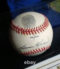 Harmon Killebrew Signed Thumb Thumbprint Baseball auto COA & Display Case hof si
