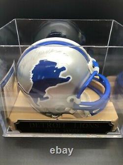 Lions Barry Sanders Signed Mini Helmet with Display Case & COA