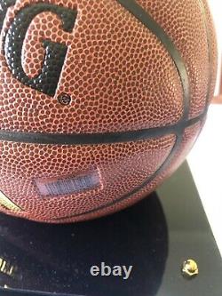 Magic Jhonson Basketball Signed With COA Display case NBA Spaulding Mint Condi