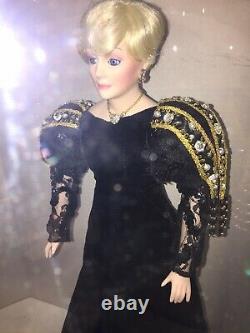 Mary Kay Ash 30th Anniversary Porcelain Doll with Display Case & COA 9000 total