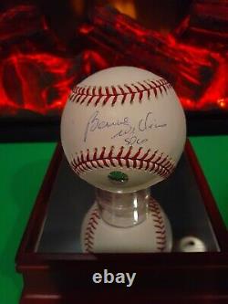 Nice! Bernie Williams Signed Mlb Baseball With Steiner Coa And Display Case