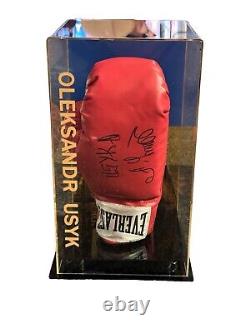 Oleksandr Usyk Signed Red Everlast Boxing Glove In a Display Case COA