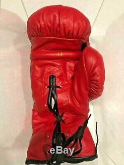 Oscar De La Hoya Signed Boxing Glove-Includes COA and Protective Display Case