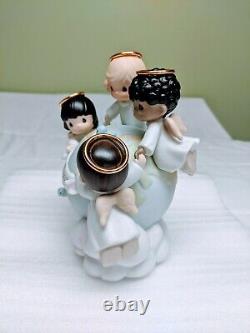 Precious Moments Figurine 539309-His Love Will Uphold The World-COA/Display Case