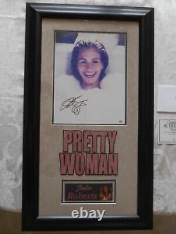 Pretty Woman Julia Roberts autographed photo in display frame with COA on back