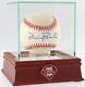 Robin Roberts Signed Oal Baseball With Display Case (psa Coa)