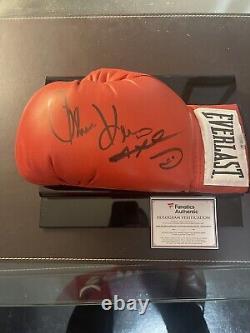 Sugar Ray Leonard Signed Everlast Boxing Glove With COA &Hologram & Display Case