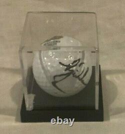 Tiger Woods Auto Signed Nike Golf Ball 2001 Masters Champ with COA Display Case