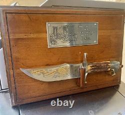 Vintage Case XX 200th Anniversary of Constitution Eagle stag knife Display Set