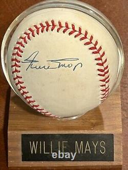 Willie Mays Autographed National League Baseball with LOA & Display Case EX? 