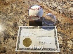 Willie Mays Signed Autographed William White Baseball WithCOA And Display Case