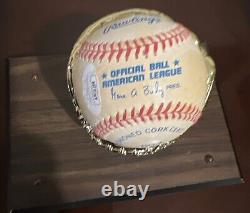 YOGI BERRA HOF Yankees Signed Baseball JSA COA WithDISPLAY CASE