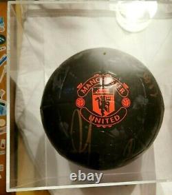 025 £100 de réduction sur un ballon de football Man United signé 2019/20 + vitrine et certificat d'authenticité