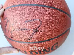 1996 Michael Jordan signé Spalding Basketball avec COA & étui NBA