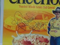 2000 Richard Petty Signé Autographié Nascar Cheerios Box With Coa Display Case