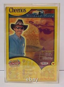 2000 Richard Petty Signé Autographié Nascar Cheerios Box With Coa Display Case