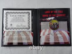 2001 American Silver Eagle 1 Oz 9/11 Couleur De La Pièce Avec L'affichage De L'aco Et Du Dossier