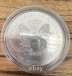 2014-w American Silver Eagle Uncircularted Coin Withdisplay Case, Box, & Coa Ounces