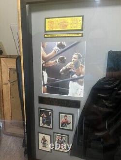 Affichage signé de Muhammad Ali et Joe Frazier, COA, Unique en son genre 1/1