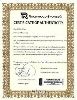 Autographié/signé Tom Brady Buccaneers Casque Pleine Taille Avec Display Case & Coa