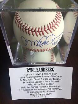 Balle de baseball autographiée par Ryne Sandberg, affichage TRISTAR COA Ballqube et base en bois incluse