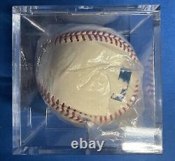 Ballon de baseball signé par Stan Musial HOF 69 avec boîtier d'affichage et certificat d'authenticité de Stan the Man
