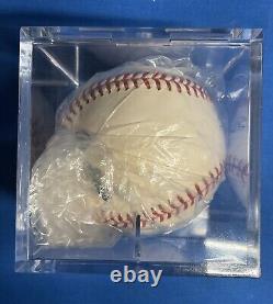 Ballon de baseball signé par Stan Musial HOF 69 avec boîtier d'affichage et certificat d'authenticité de Stan the Man