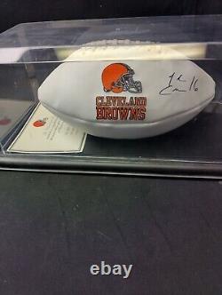 Ballon de football autographié Cleveland Browns Josh Cribbs 76/150 COA vitrine de présentation