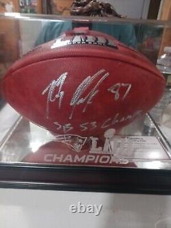 Ballon de football dédicacé de Rob Gronkowski du Super Bowl 53 avec certificat d'authenticité et vitrine