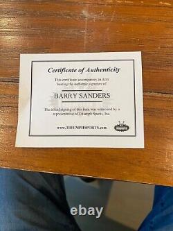 Ballon de football signé par Barry Sanders avec certificat d'authenticité et boîtier d'exposition