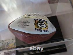 Brett Favre Bal Hand Signé Mini Super Bowl XXXI Football & Coffret d'Affichage Avec COA