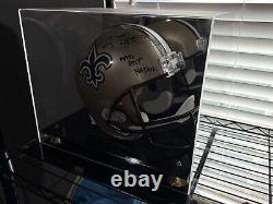 CASQUE AUTHENTIQUE À TAILLE RÉELLE DES SAINTS AUTOGRAPHIE PAR ALVIN KAMARA AVEC CERTIFICAT D'AUTHENTICITÉ ET BOÎTE D'EXPOSITION