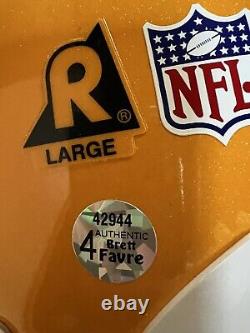 Casque NFL Riddell de taille réelle signé par Brett Favre / Certificat d'authenticité et vitrine