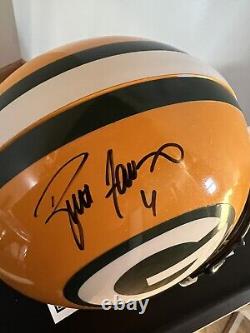 Casque NFL Riddell de taille réelle signé par Brett Favre / Certificat d'authenticité et vitrine