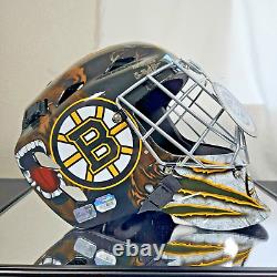 Casque des Bruins signé par Tuukka Rask avec certificat d'authenticité Fanatics et présentoir