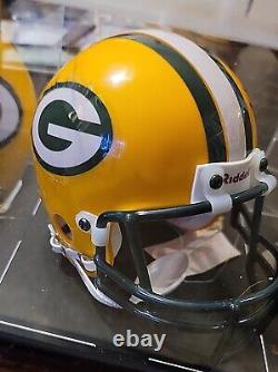 Casque mini-auto Riddell Brett Favre avec certificat d'authenticité et présentoir Sport Gallery en 1998-PACKERS