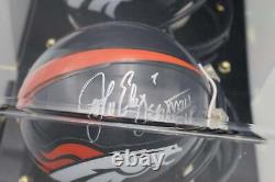 Casque miniature Denver Broncos autographié par John Elway avec certificat JSA COA et boîtier d'affichage