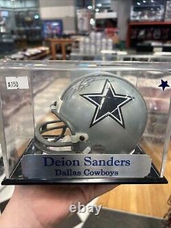 Casque miniature autographié de Deion Sanders des Dallas Cowboys avec certificat d'authenticité et boîtier de présentation